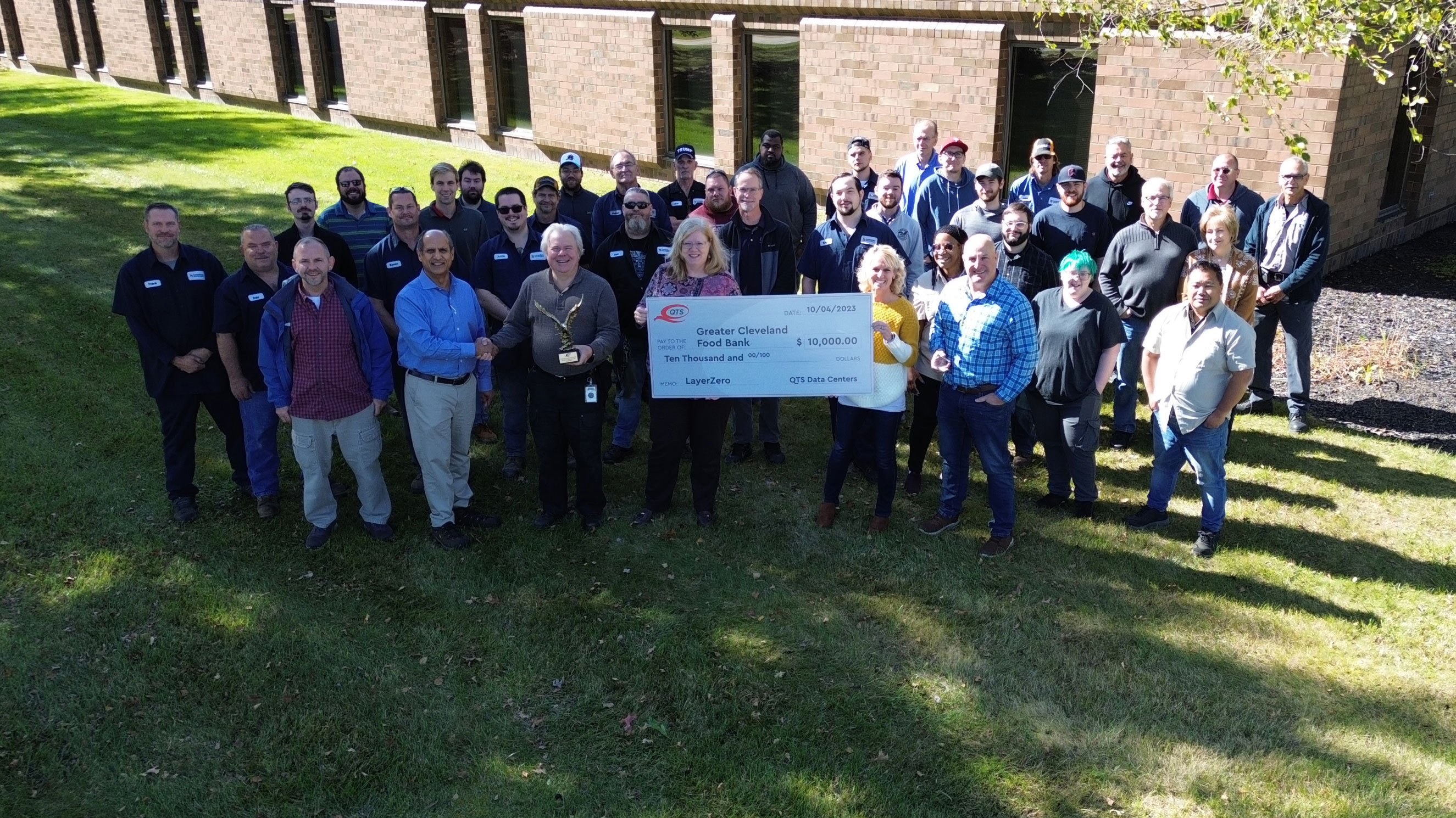 LayerZero Fabrication Team Donates to Greater Cleveland Food Bank