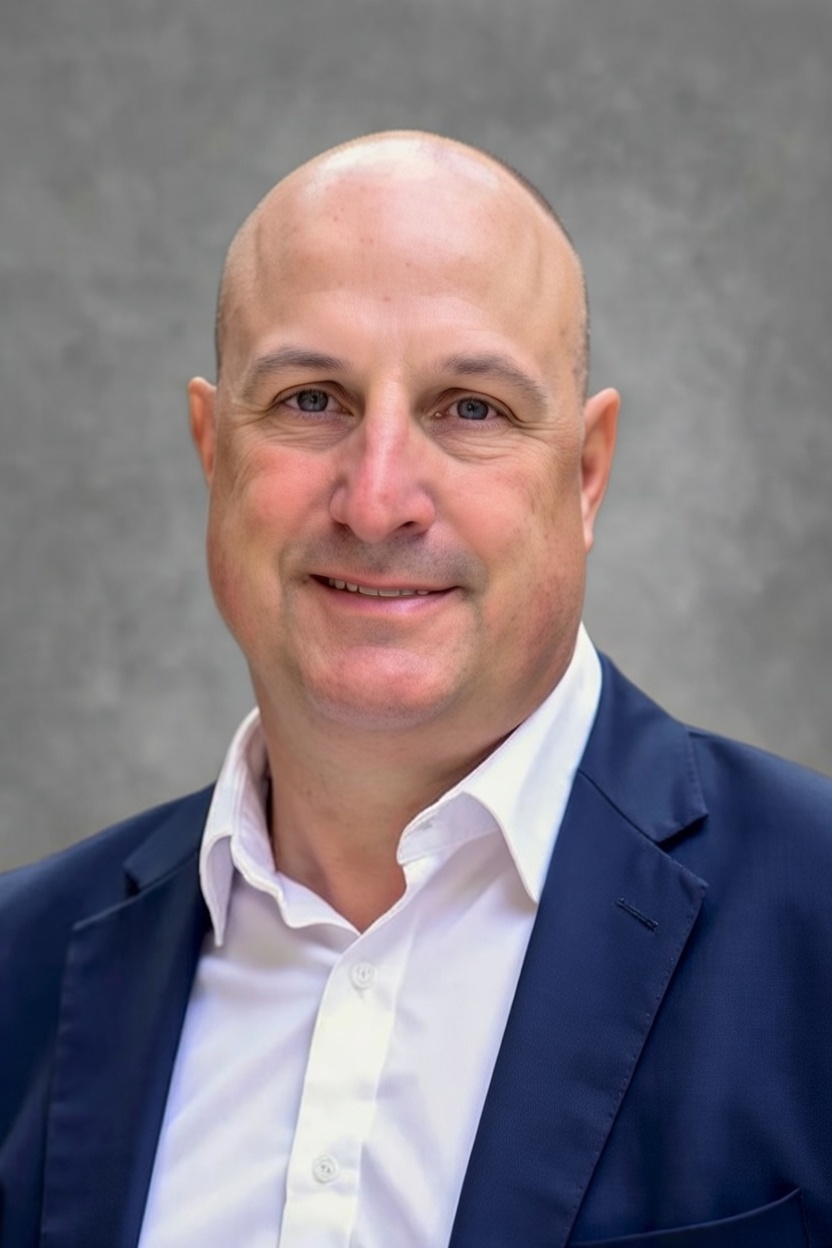 Rob Niedlinger, Vice President of Sales at LayerZero Power Systems